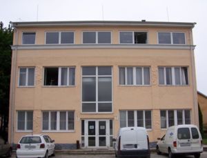 Laboratórium épület